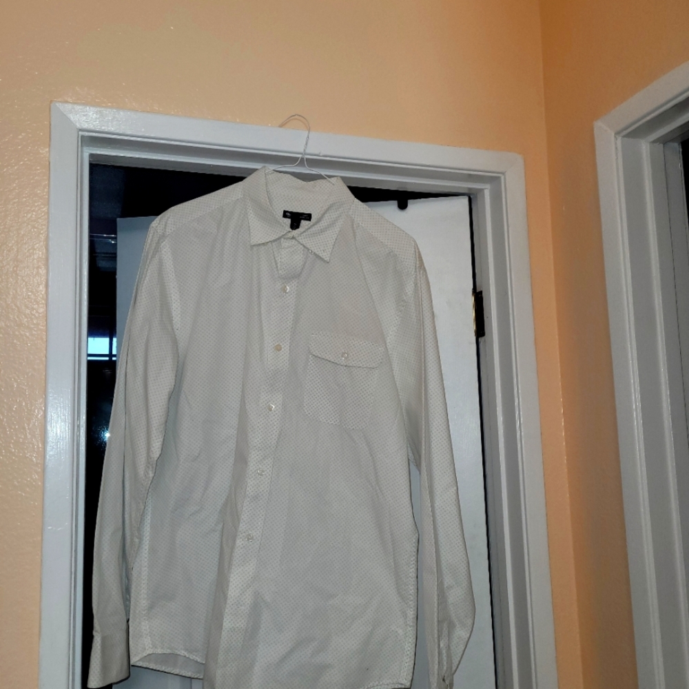 GAP button down long sleeve shirt